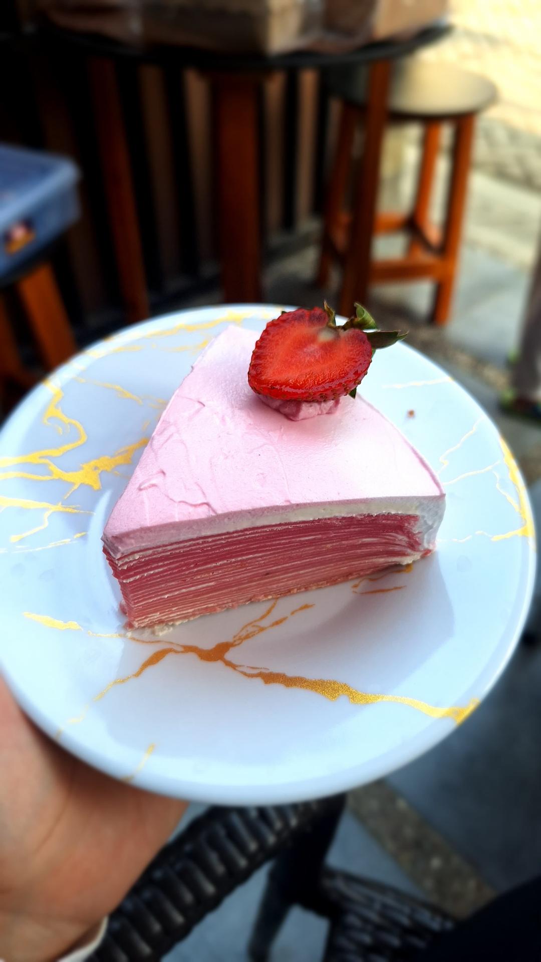 Mille Crepes Strawberry Slice