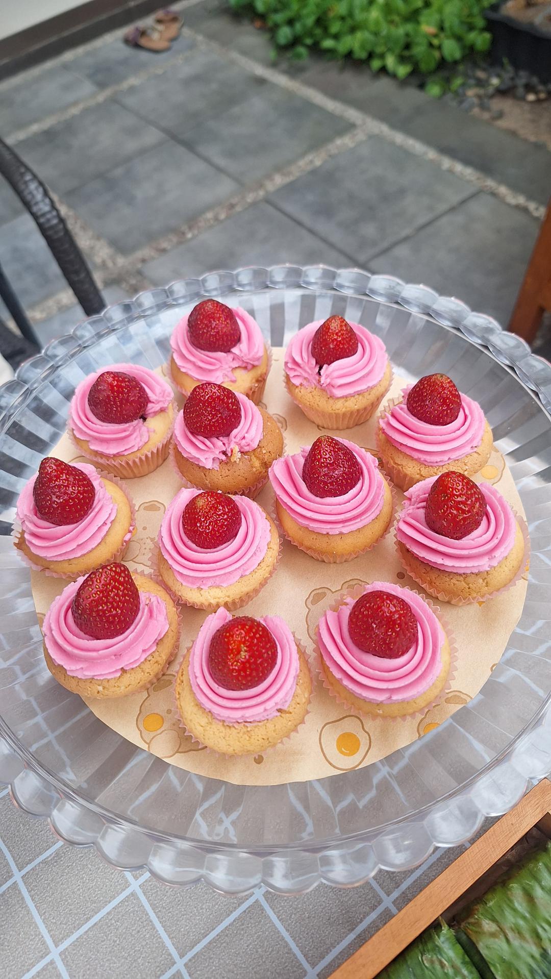 Cupcake Strawberry
