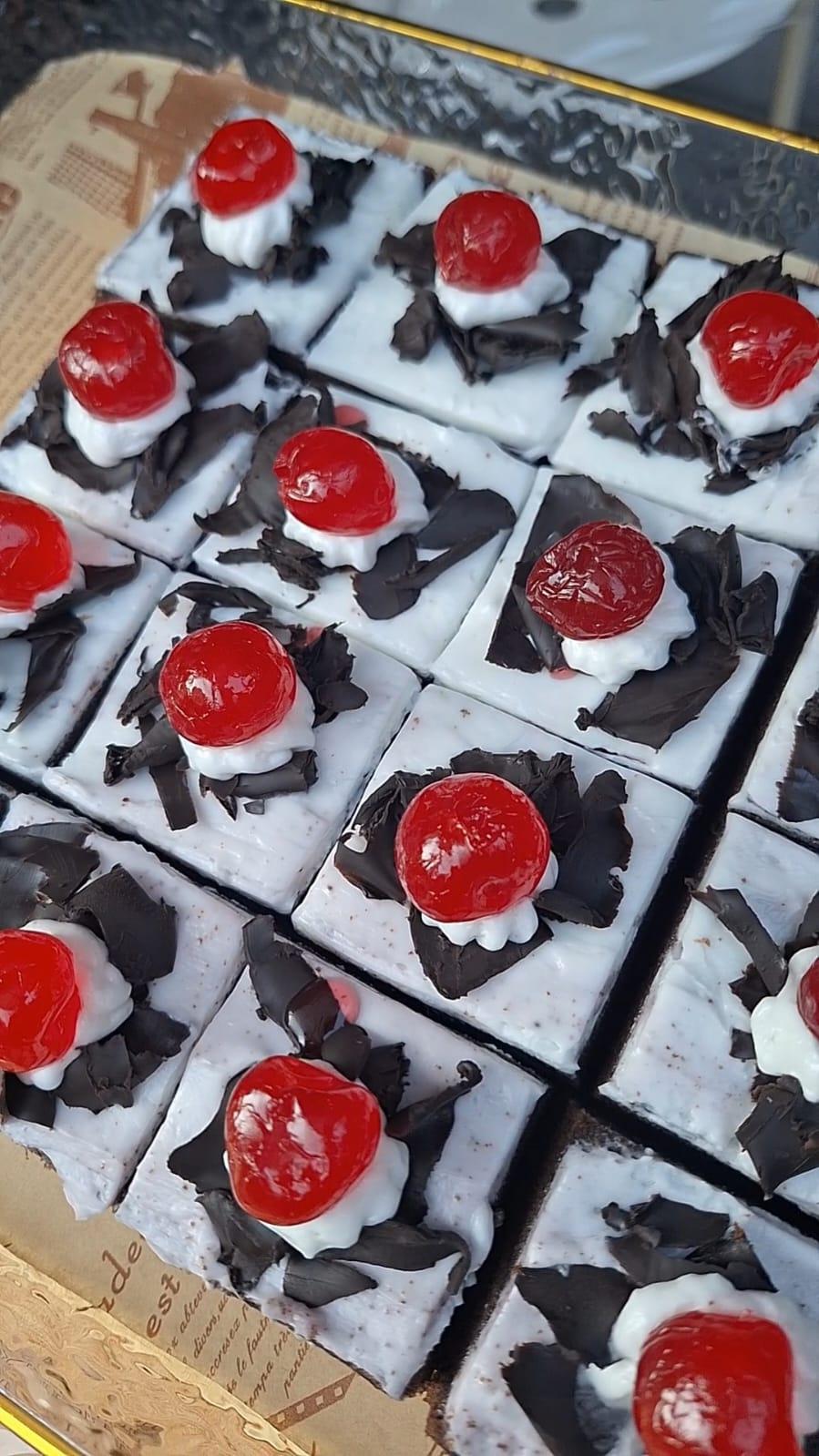 Blackforest Cake Cubes